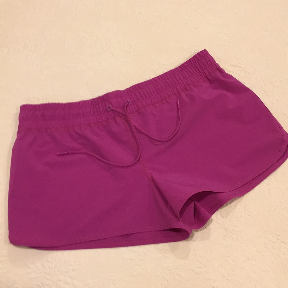 Land’s End sport running shorts size 14